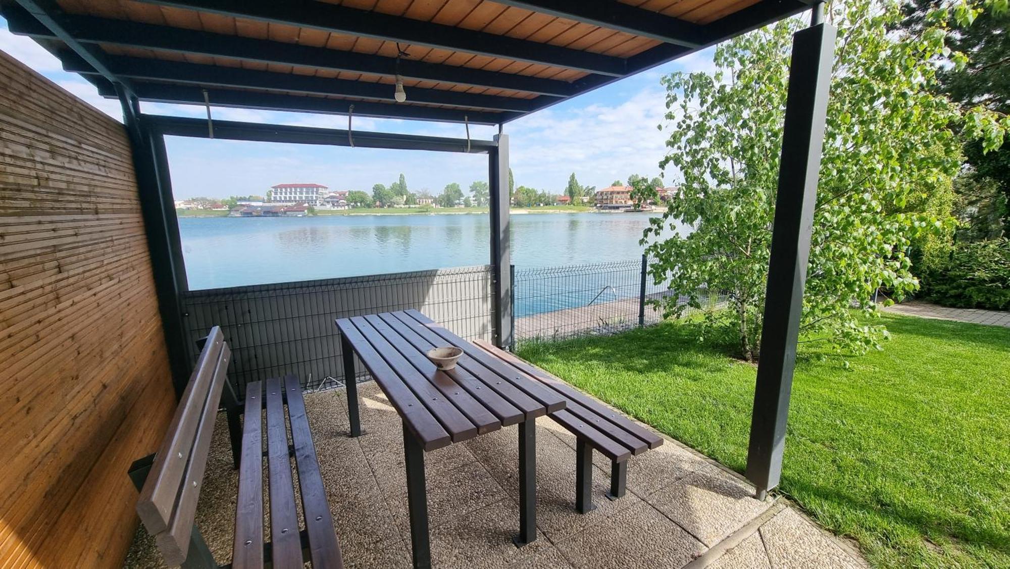 Topsenec-Lakeside Home Екстериор снимка